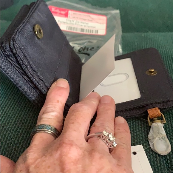 NWT THIRTY-ONE Clip-N-Zip wallet - Picture 2 of 6